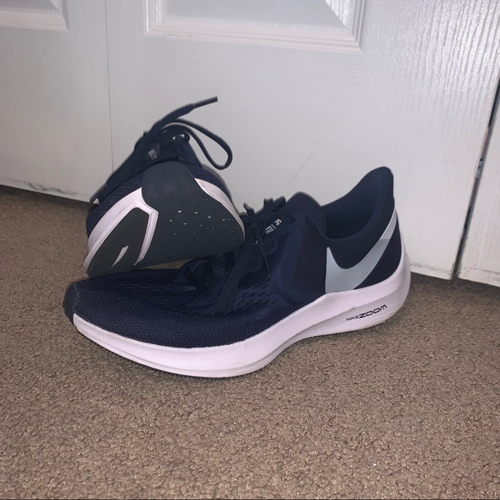 Mens Navy NIKE running sneakers